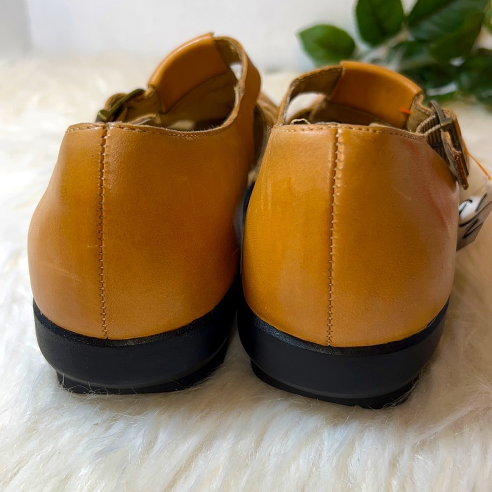 🎉HP🎉Array Leather Sandals - Picture 2 of 12